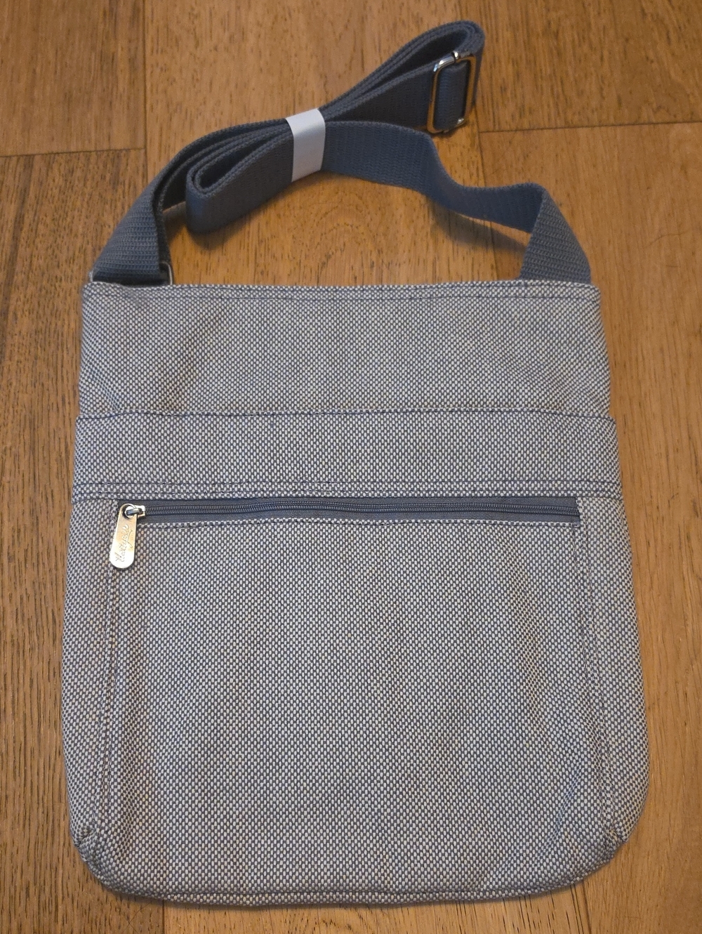 Thirty-One Organizing Shoulder Bag - Picture 2 of 4